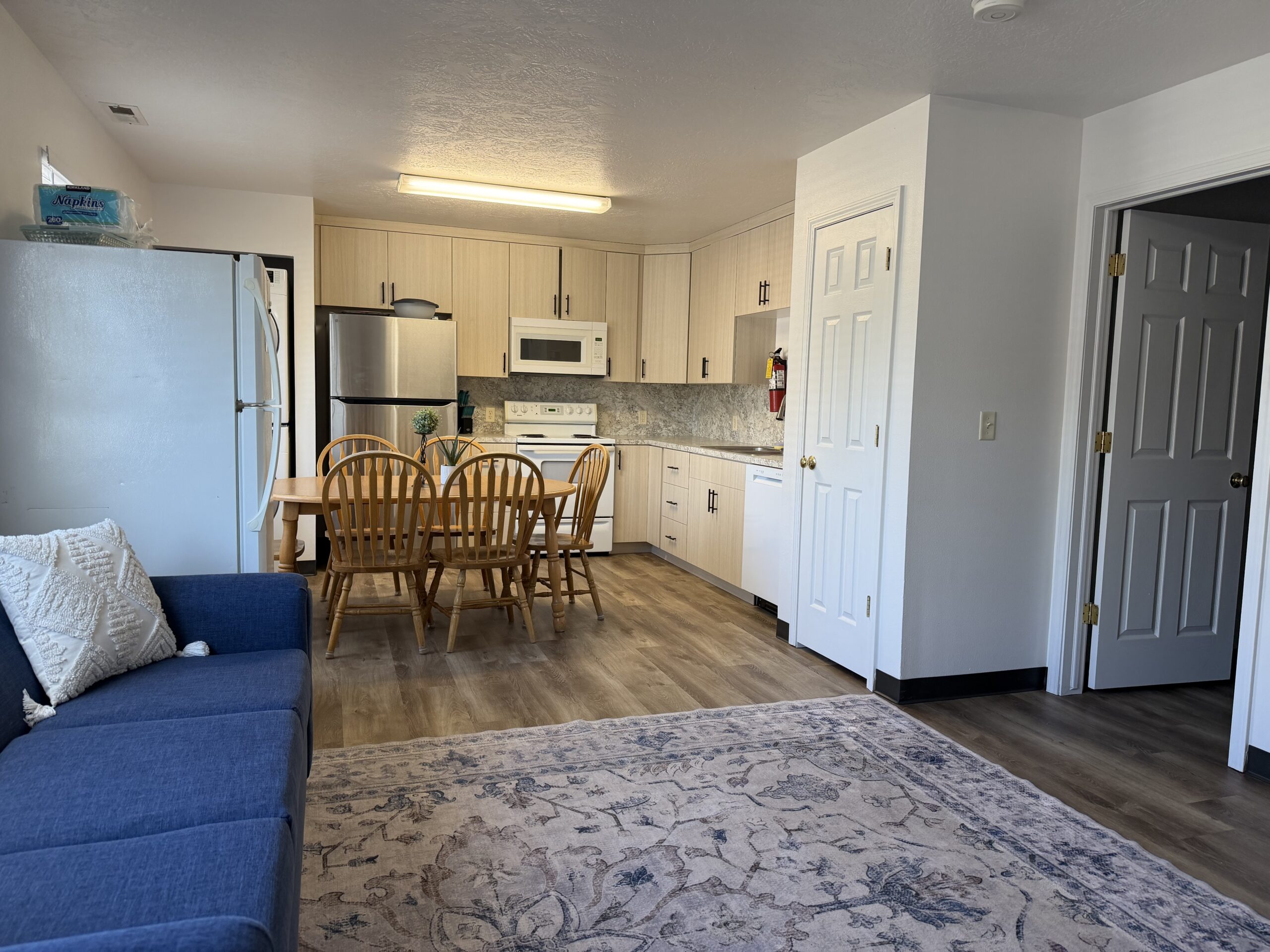 Mountain Crest Apartments Kitchen
